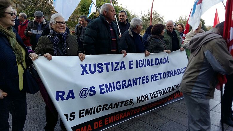 2016-12-14 AsembleaConcentracionVilagarcia03.jpg